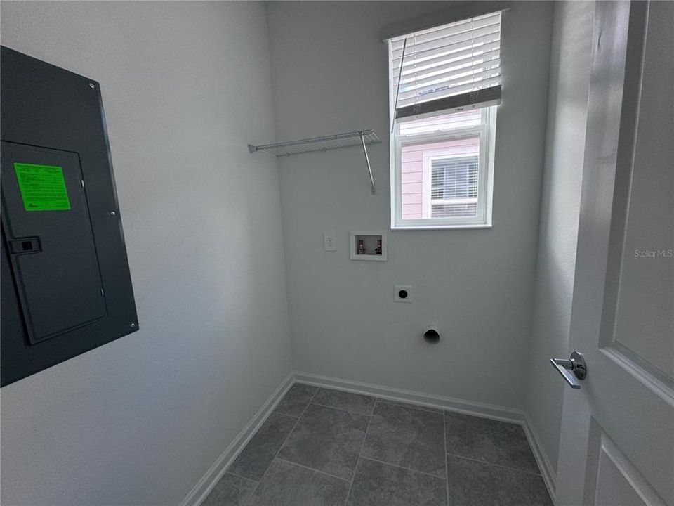 For Rent: $2,750 (3 beds, 2 baths, 2135 Square Feet)