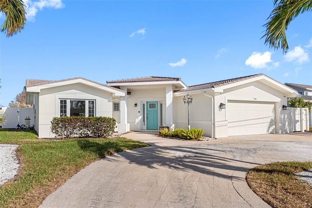 For Sale: $1,200,000 (3 beds, 2 baths, 1855 Square Feet)