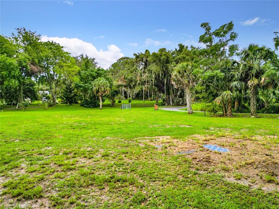 En Venta: $595,500 (1.05 acres)