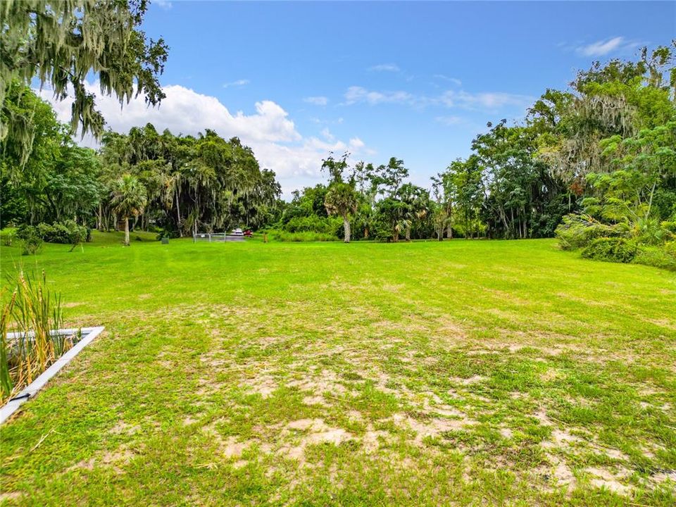 En Venta: $595,500 (1.05 acres)