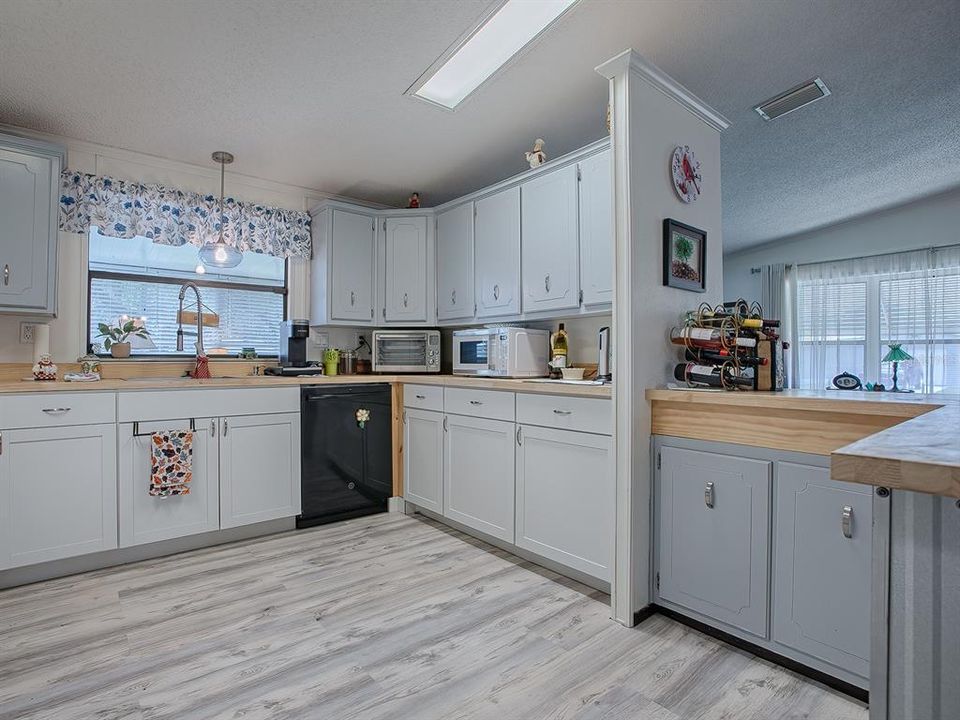 LOTS OF SPACE IN THIS KITCHEN