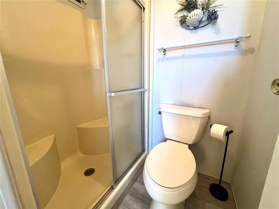 Private commode