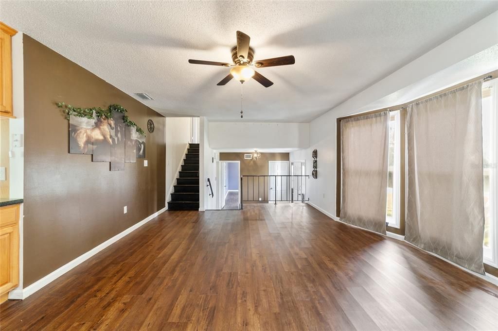 For Sale: $469,000 (4 beds, 2 baths, 2076 Square Feet)