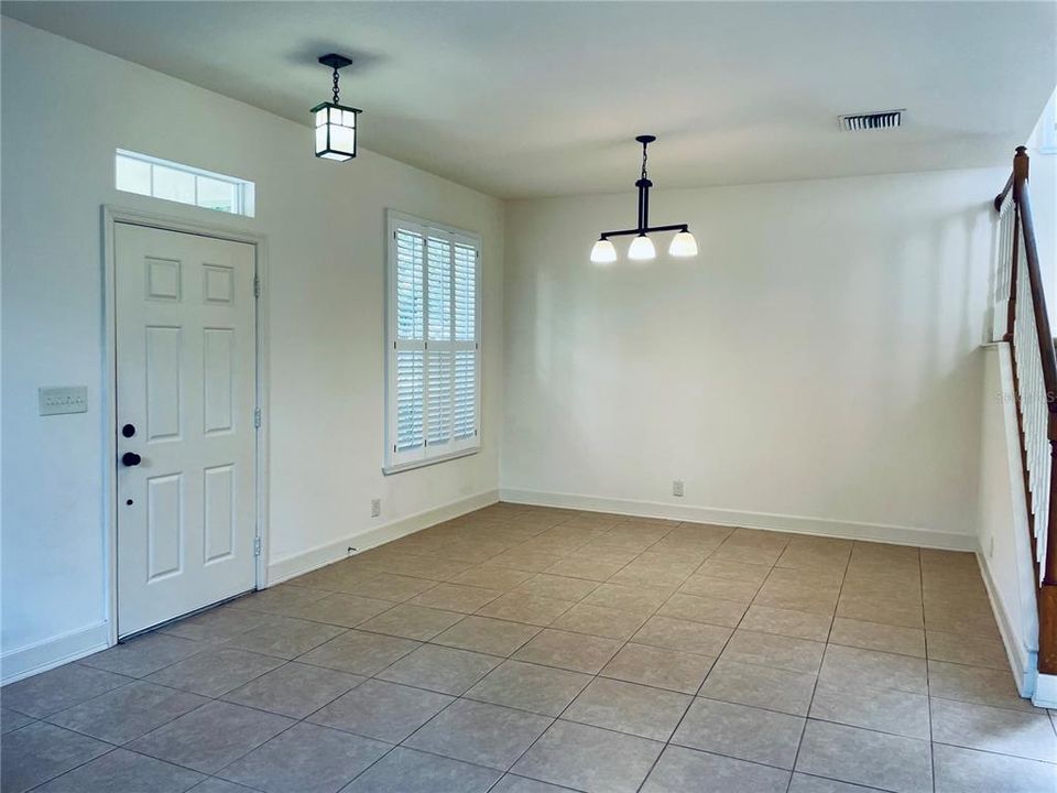 For Rent: $2,600 (4 beds, 2 baths, 2202 Square Feet)