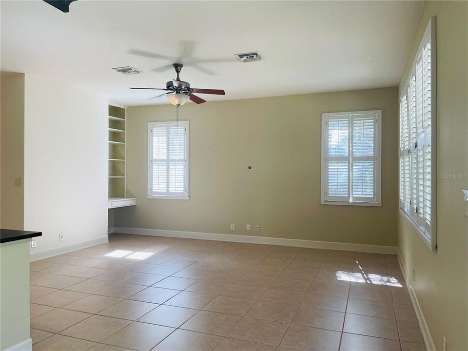 For Rent: $2,600 (4 beds, 2 baths, 2202 Square Feet)