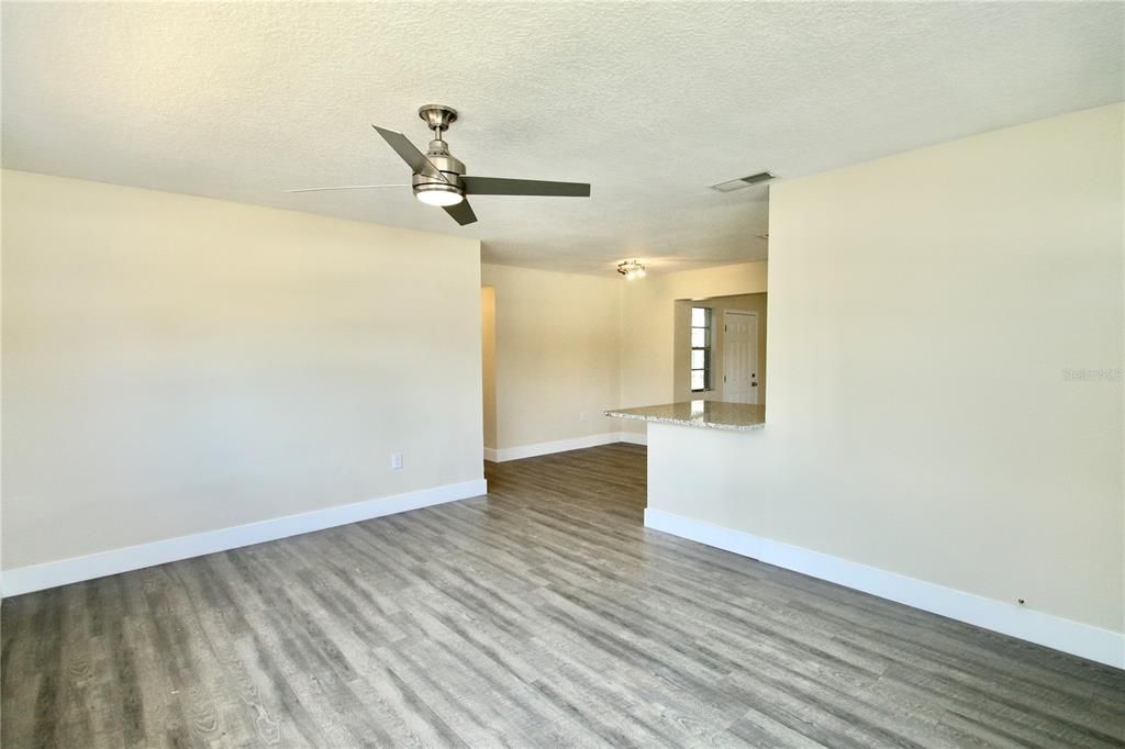 For Rent: $2,600 (3 beds, 2 baths, 1264 Square Feet)