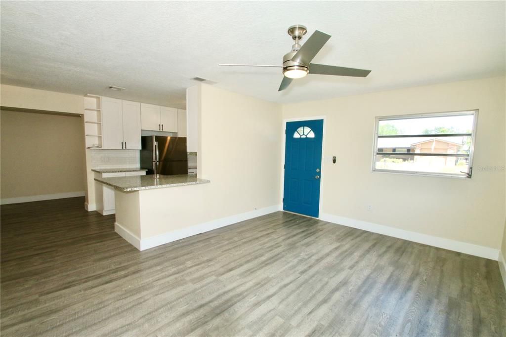 For Rent: $2,600 (3 beds, 2 baths, 1264 Square Feet)