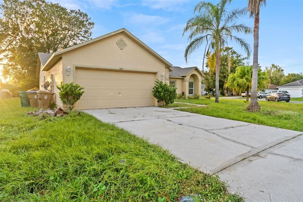 For Sale: $239,000 (3 beds, 2 baths, 1587 Square Feet)