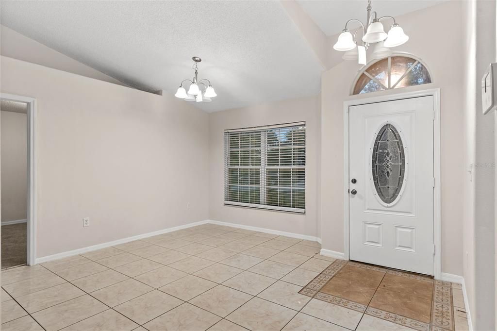 For Sale: $239,000 (3 beds, 2 baths, 1587 Square Feet)