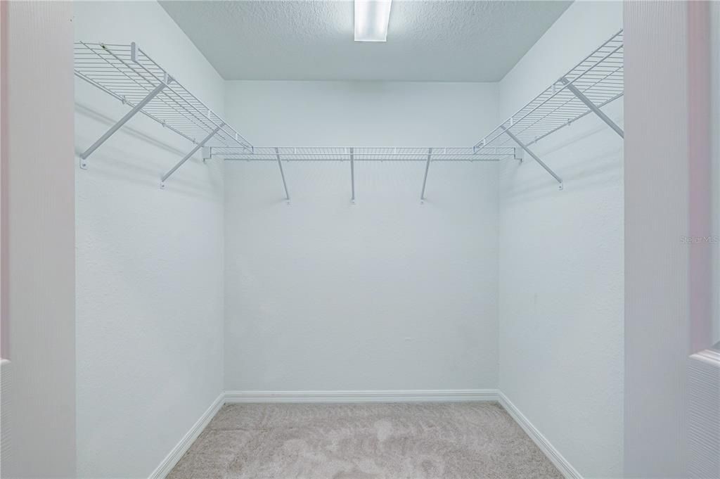 Walk-in Closet