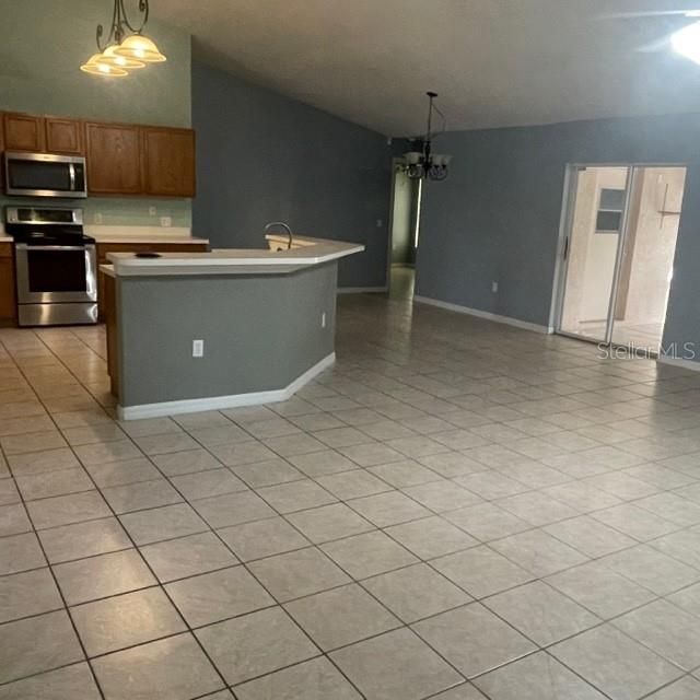 For Rent: $2,200 (4 beds, 2 baths, 2240 Square Feet)