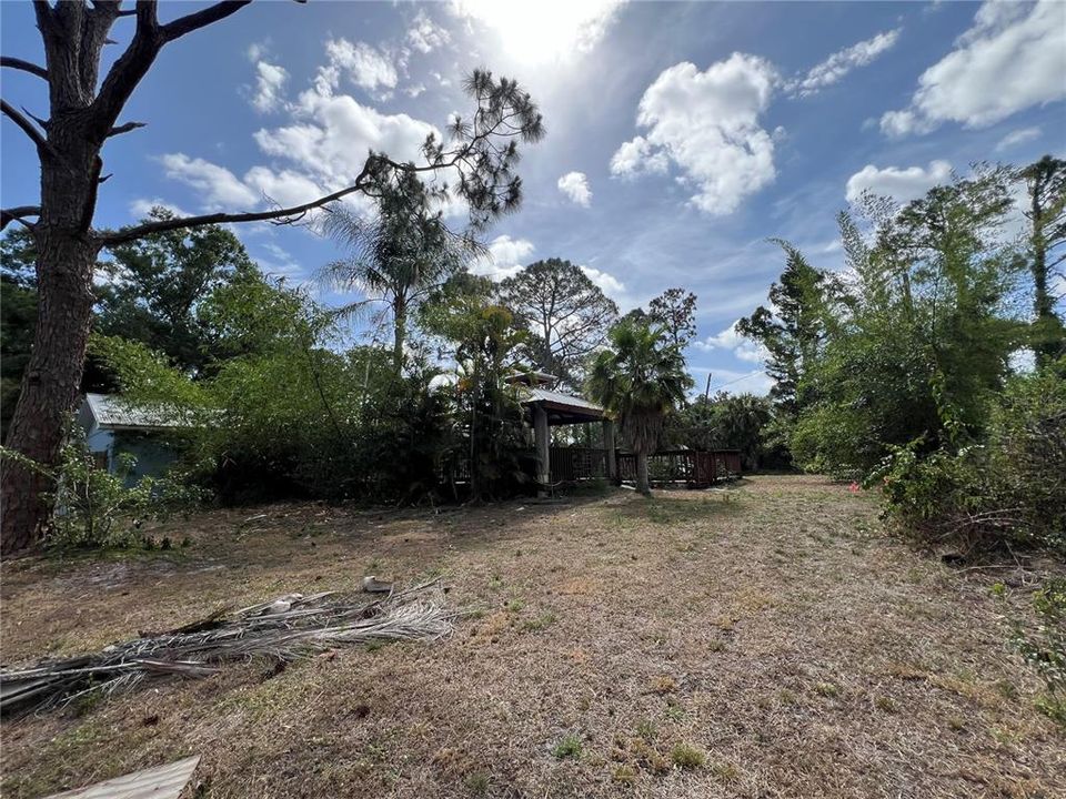 For Sale: $320,000 (3 beds, 2 baths, 1380 Square Feet)