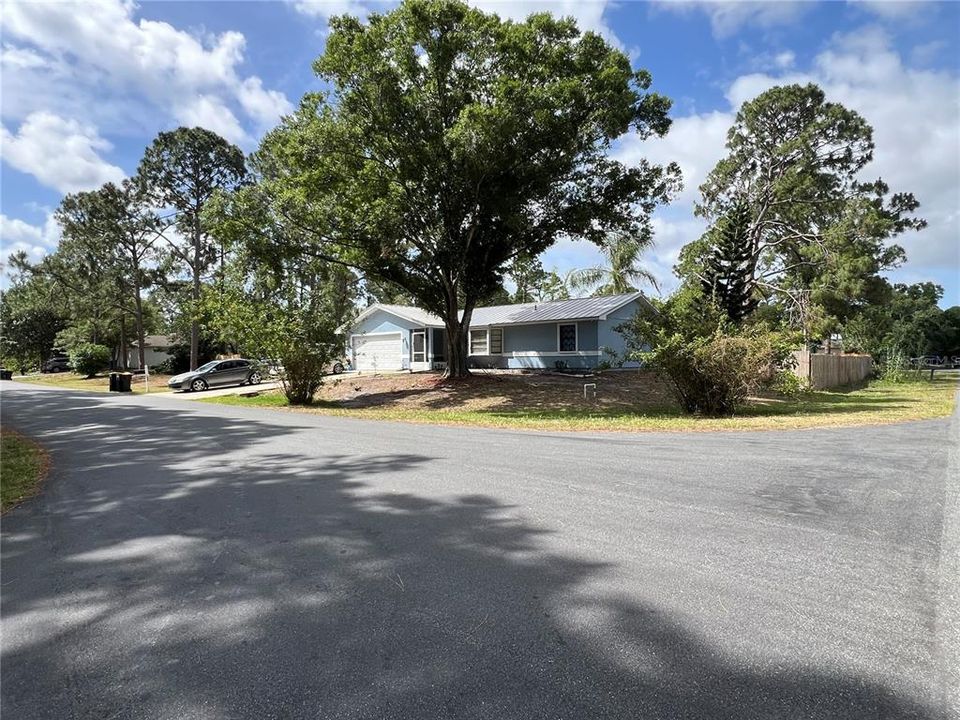 For Sale: $300,000 (3 beds, 2 baths, 1380 Square Feet)