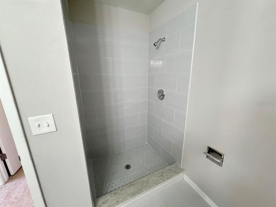 For Sale: $294,900 (2 beds, 2 baths, 980 Square Feet)