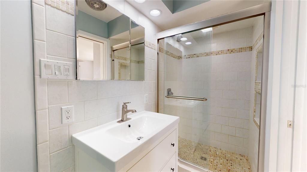 Master Ensuite with Walk-in Shower!