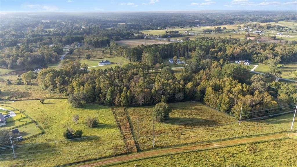 На продажу: $235,000 (4.31 acres)