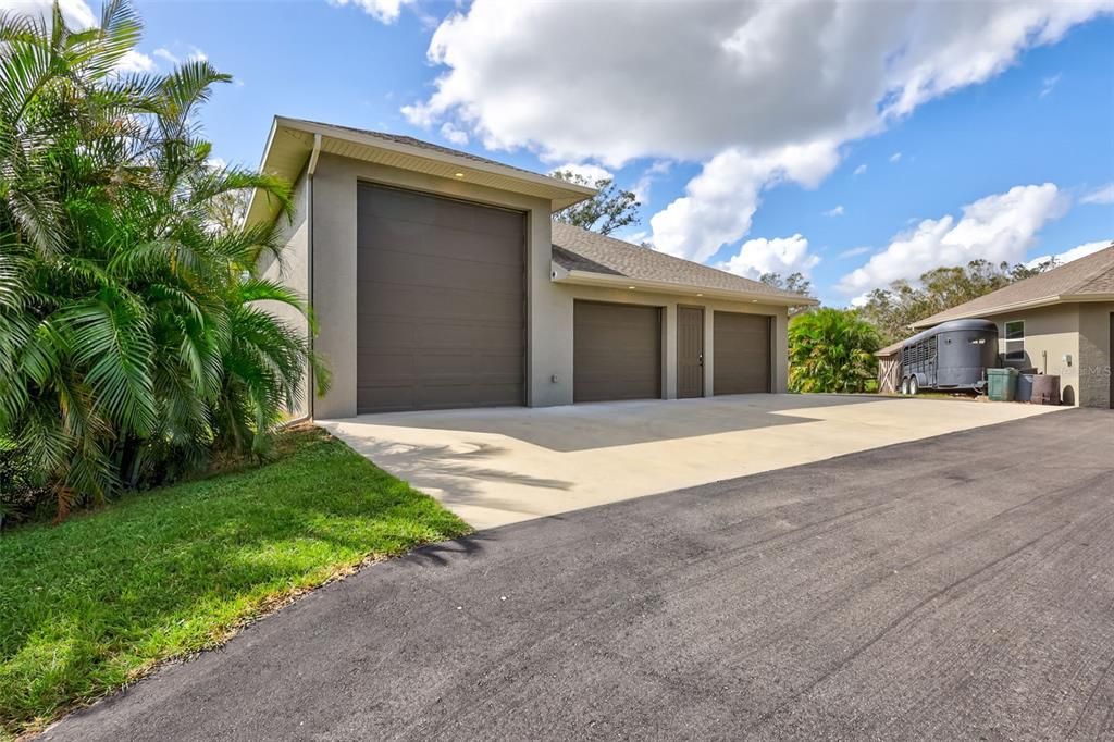 For Sale: $1,200,000 (3 beds, 2 baths, 2149 Square Feet)