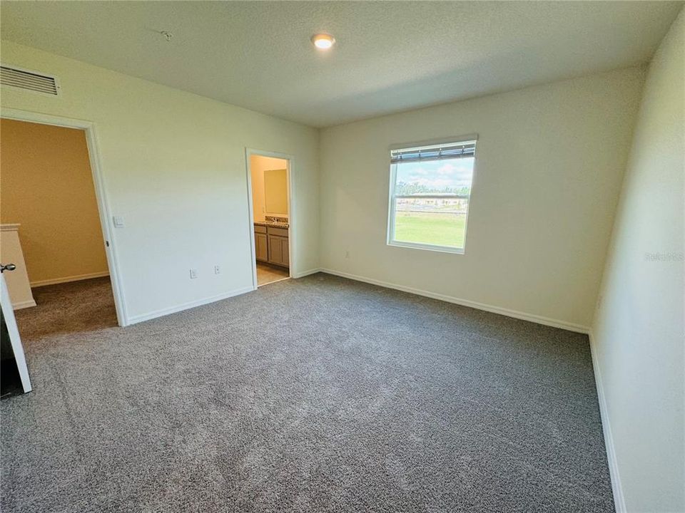 For Rent: $2,500 (3 beds, 2 baths, 1530 Square Feet)