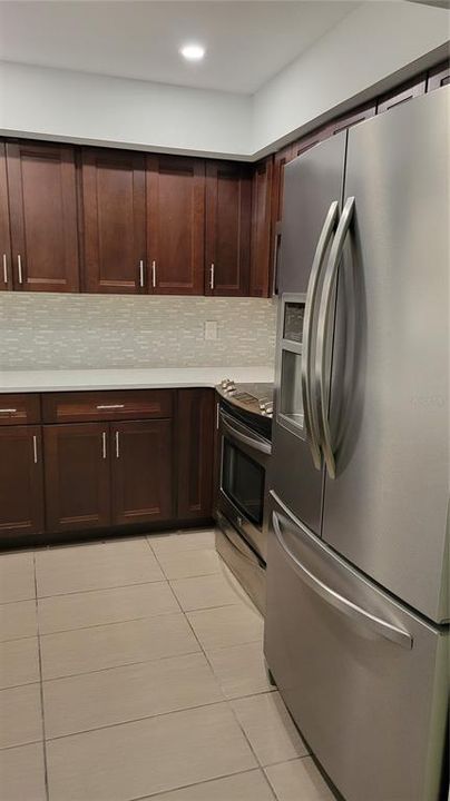 For Rent: $2,400 (3 beds, 2 baths, 1353 Square Feet)