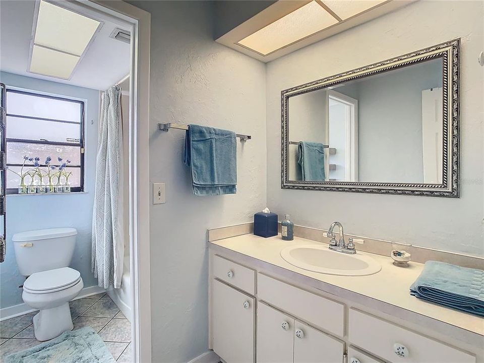 2nd Bathroom