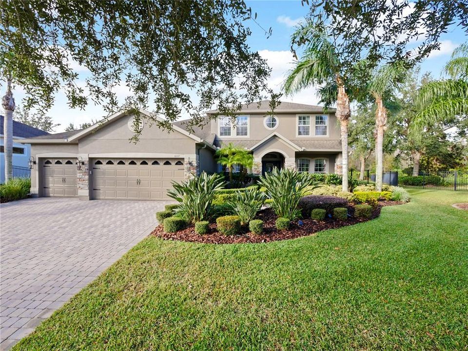 Recently Sold: $975,000 (5 beds, 3 baths, 3433 Square Feet)