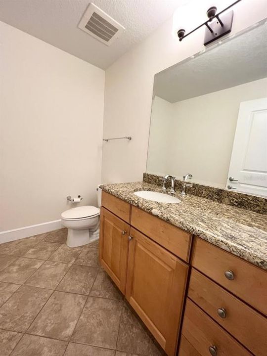 For Rent: $2,350 (1 beds, 2 baths, 980 Square Feet)