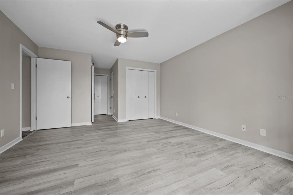 For Sale: $189,000 (2 beds, 2 baths, 986 Square Feet)