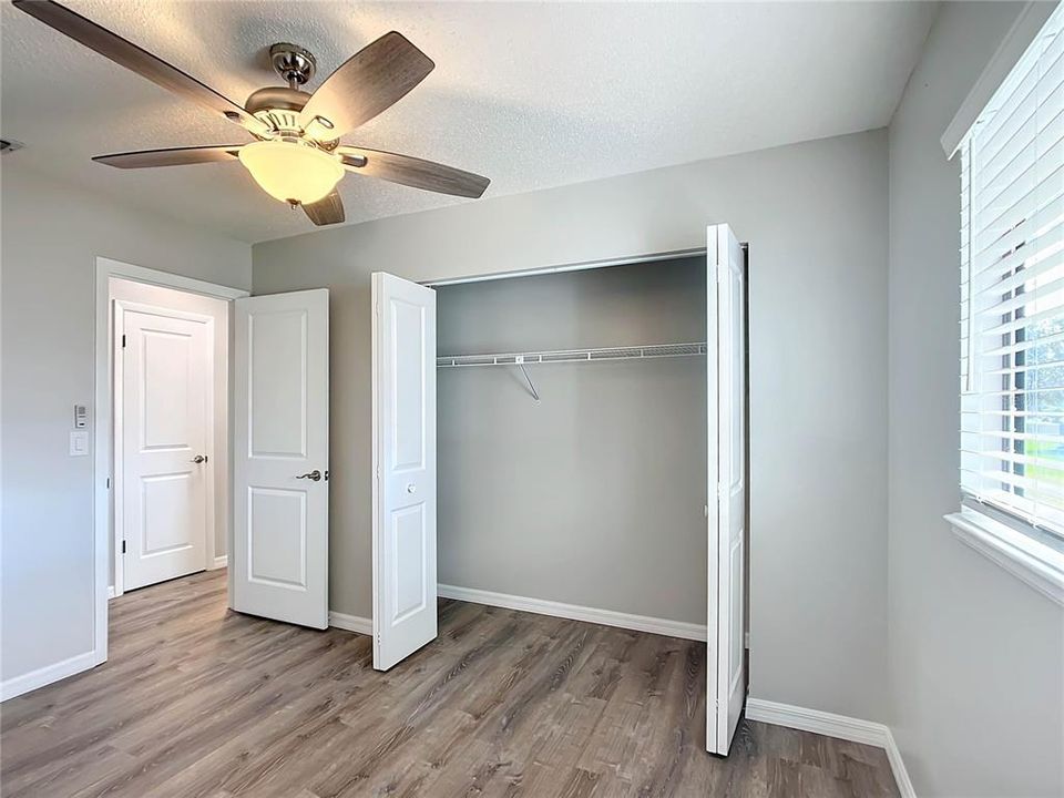 For Sale: $229,900 (2 beds, 2 baths, 1144 Square Feet)