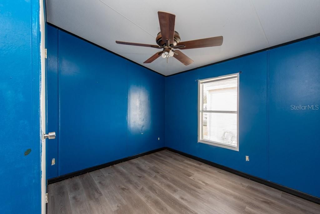 For Sale: $190,000 (3 beds, 2 baths, 1012 Square Feet)