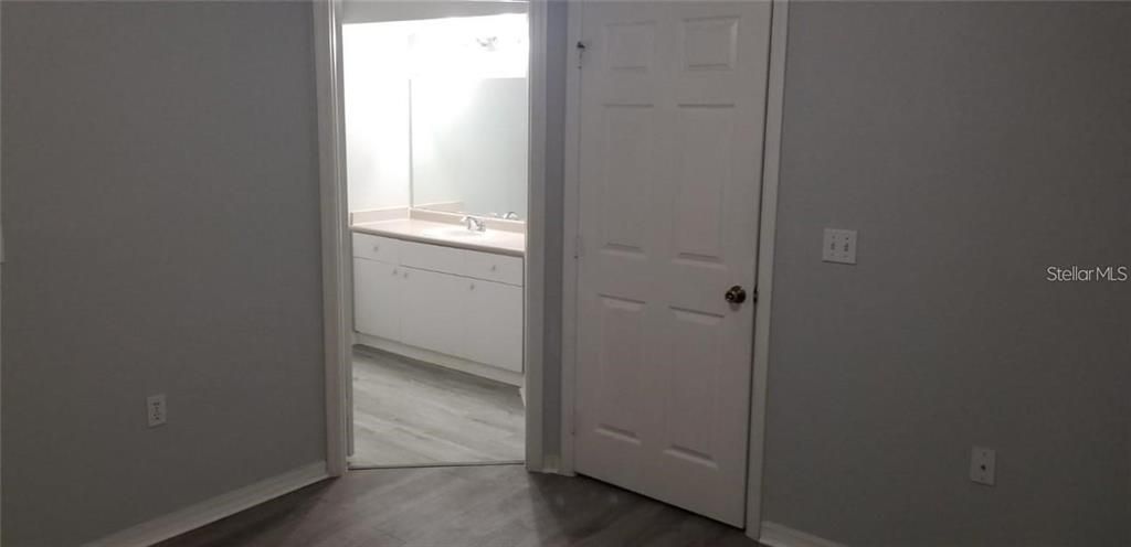 For Rent: $1,350 (1 beds, 1 baths, 650 Square Feet)