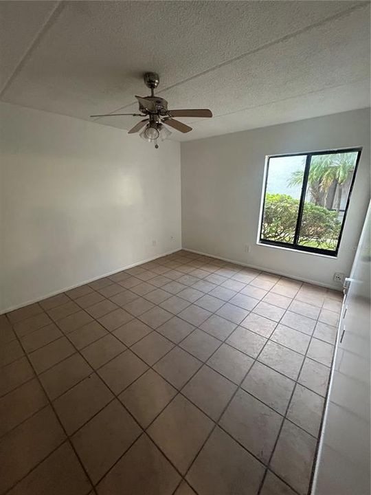 For Rent: $1,700 (2 beds, 2 baths, 948 Square Feet)