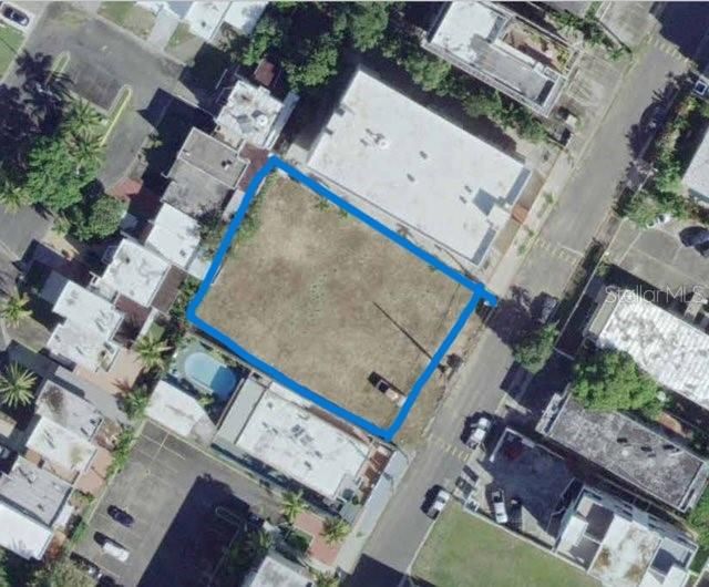 En Venta: $560,000 (0.30 acres)