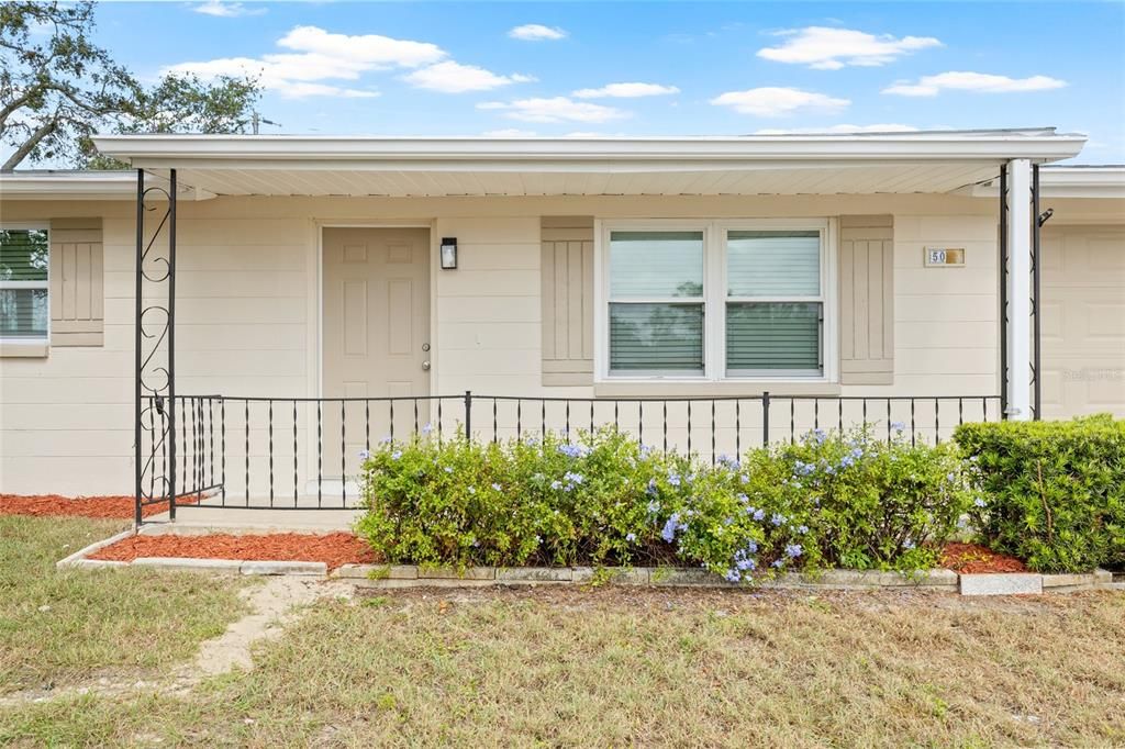 For Sale: $269,900 (3 beds, 2 baths, 1140 Square Feet)