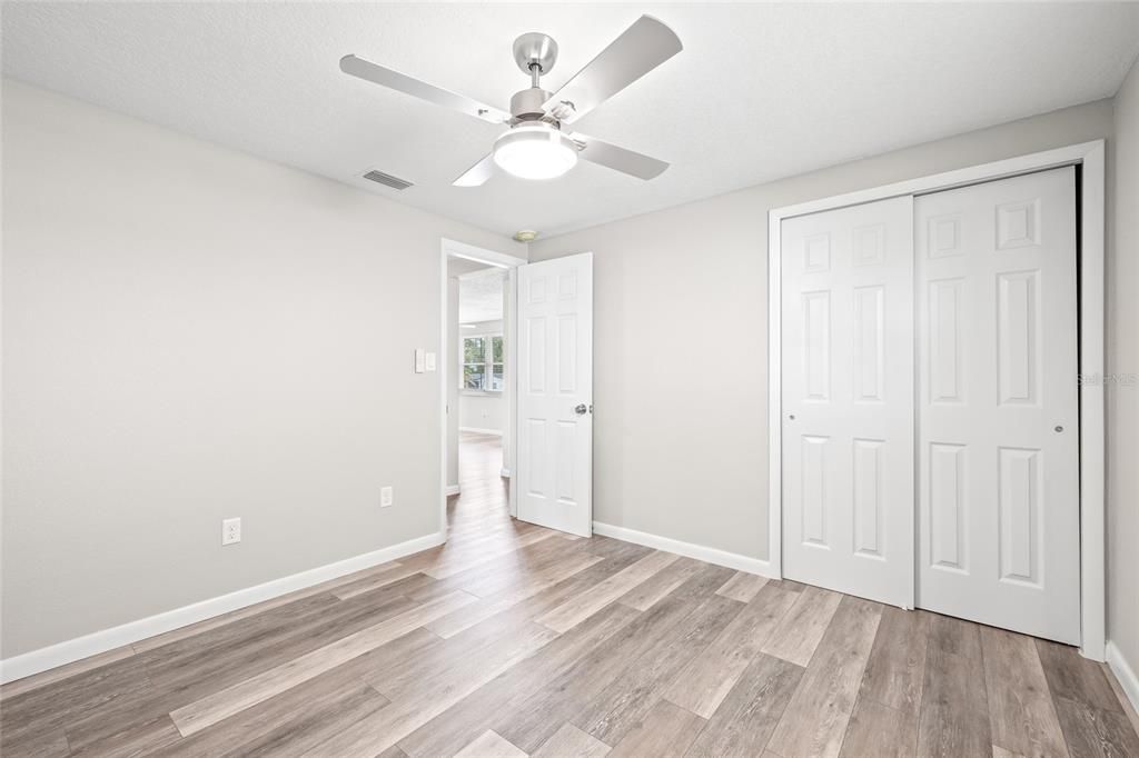 For Sale: $269,900 (3 beds, 2 baths, 1140 Square Feet)