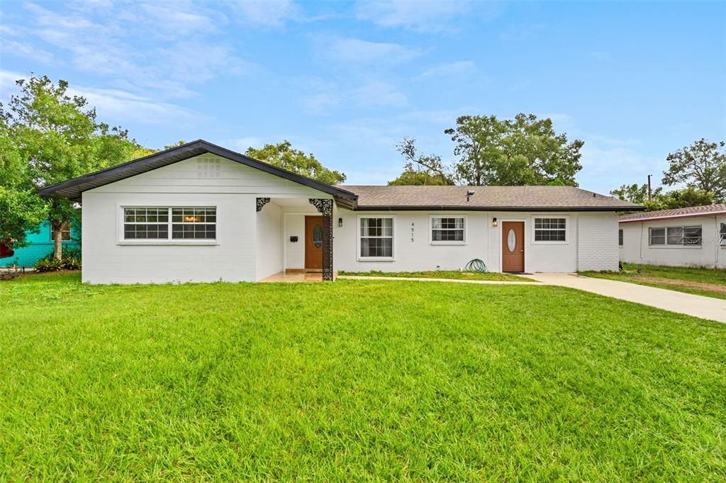 For Sale: $585,000 (3 beds, 2 baths, 1727 Square Feet)