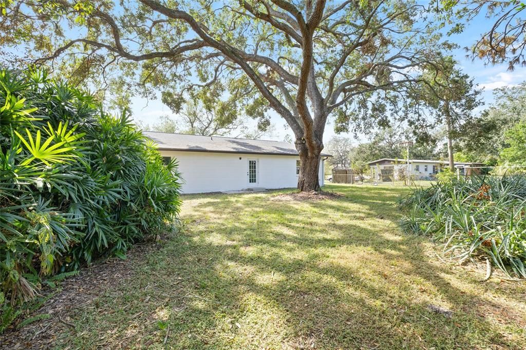 Active With Contract: $549,900 (3 beds, 2 baths, 1828 Square Feet)