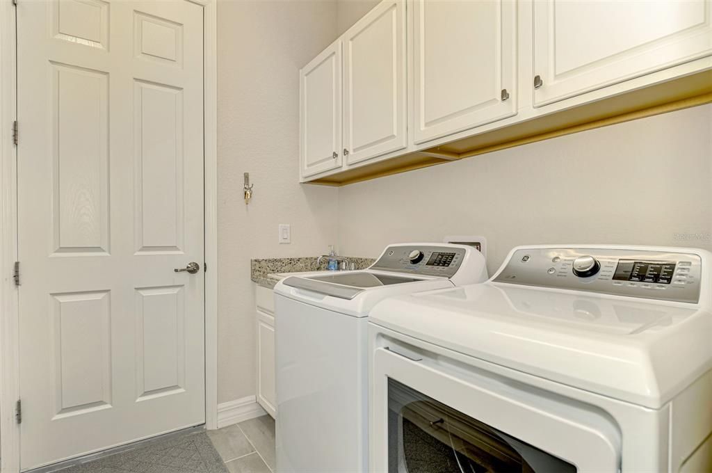 Laundry Room - Washer/Dryer has a utility tub also