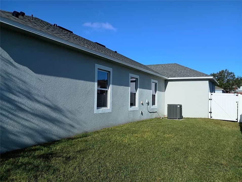 For Sale: $379,900 (3 beds, 2 baths, 2000 Square Feet)