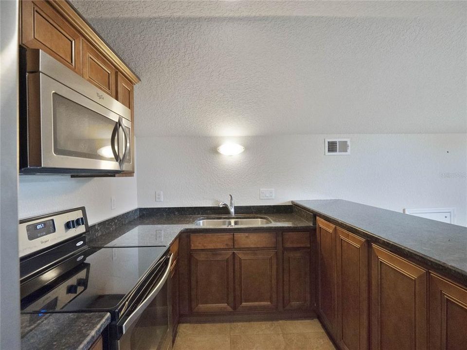 GARAGE APARTMENT - KITCHEN.