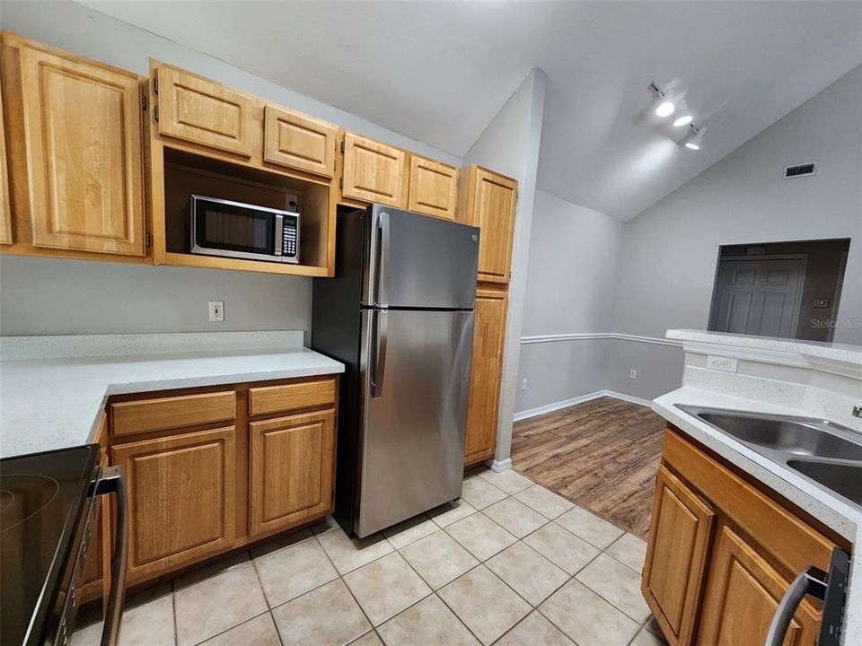 For Rent: $1,845 (2 beds, 2 baths, 1256 Square Feet)