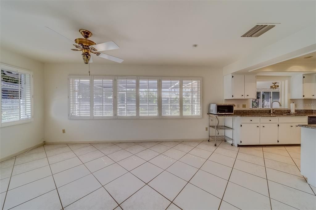 For Sale: $449,500 (2 beds, 2 baths, 1650 Square Feet)