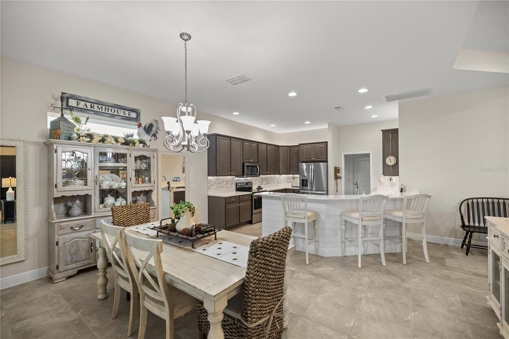 Dining Room/ kitchen