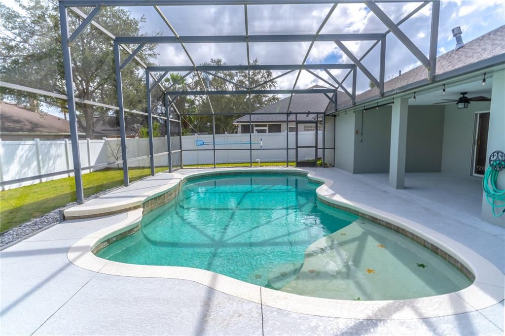 relax in the beautiful pool with wade in steps