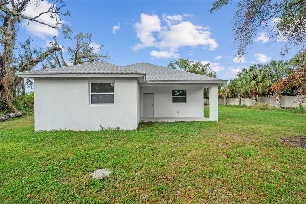 For Sale: $749,999 (3 beds, 2 baths, 1691 Square Feet)