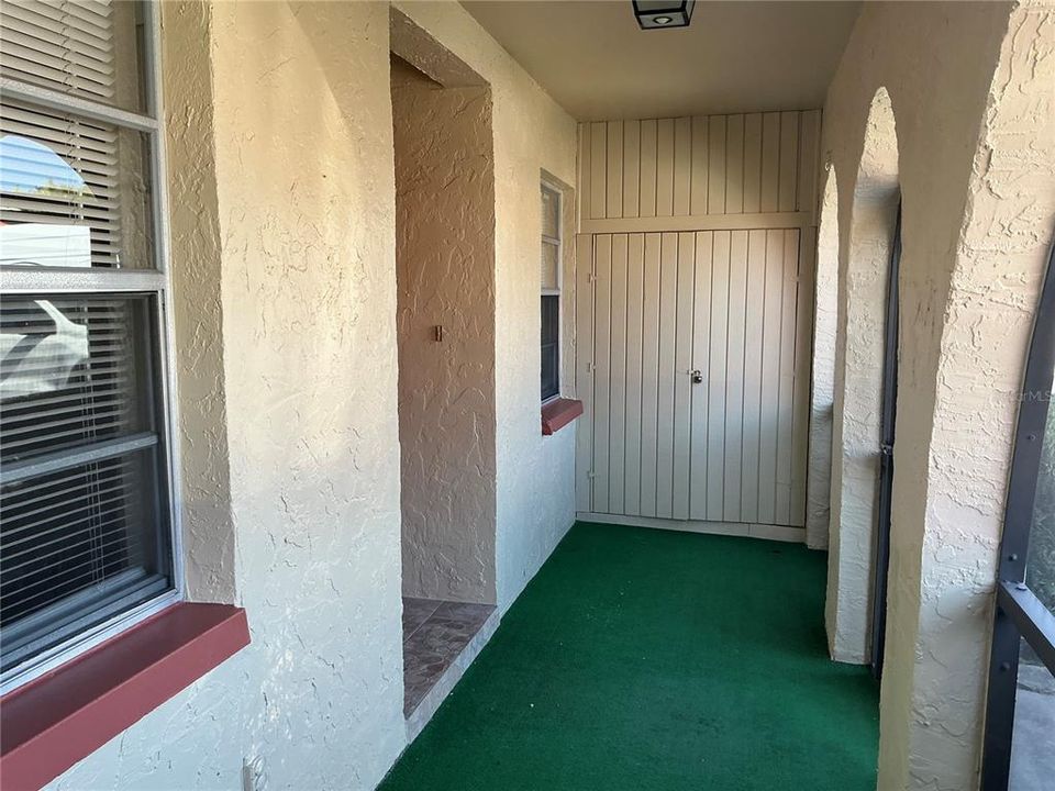 For Rent: $1,700 (2 beds, 2 baths, 970 Square Feet)