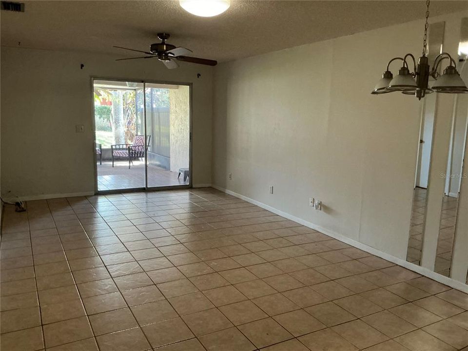 For Rent: $1,700 (2 beds, 2 baths, 970 Square Feet)