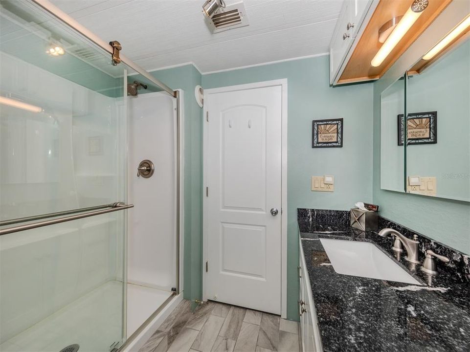 For Sale: $249,900 (2 beds, 2 baths, 1079 Square Feet)