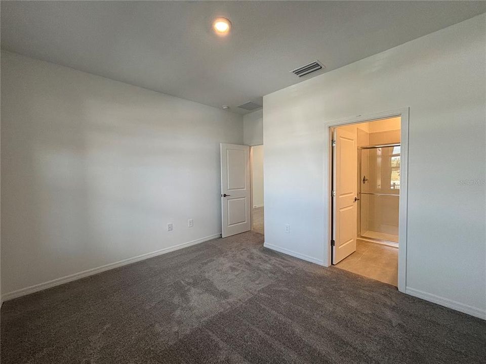 For Rent: $3,250 (4 beds, 3 baths, 2322 Square Feet)