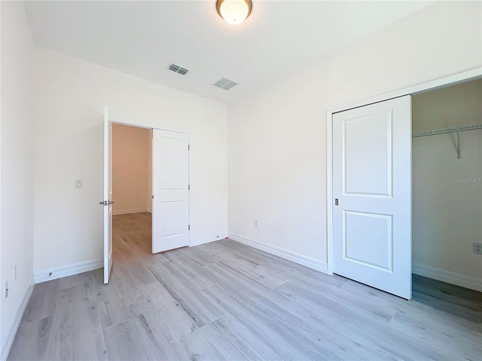 For Rent: $2,500 (3 beds, 2 baths, 1929 Square Feet)