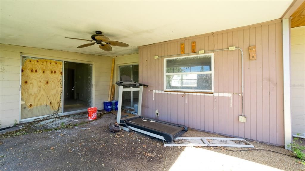 Back Porch/Covered Lanai